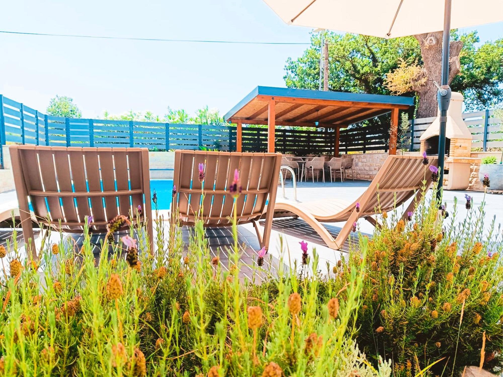 Villa Twins Sukosan With Heated Pool Bagian luar foto